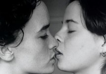 Intiem portret van Katja en Andrea. 1996. © Gon Buurman