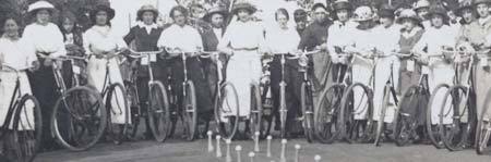 Dan maar fietsspelletjes, als racen niet mag